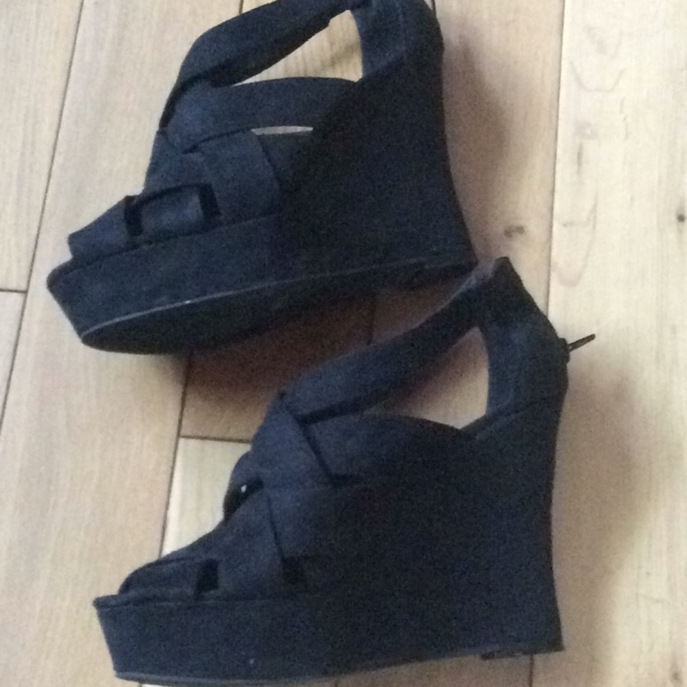 Kenzie new black wedge platform sandals size 8
